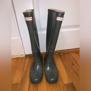 Tall gray hunters size 7